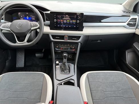 New 2026 Volkswagen Taos SE FWD image 13