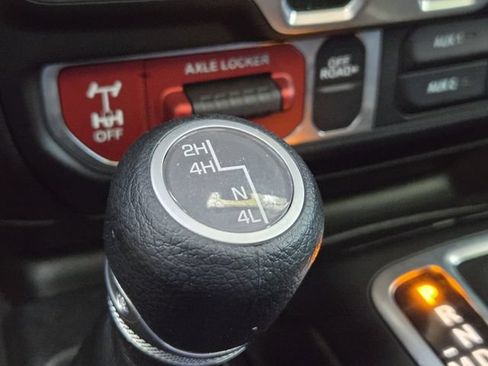 Certified 2025 Jeep Wrangler Unlimited Sport AWD/4WD image 25