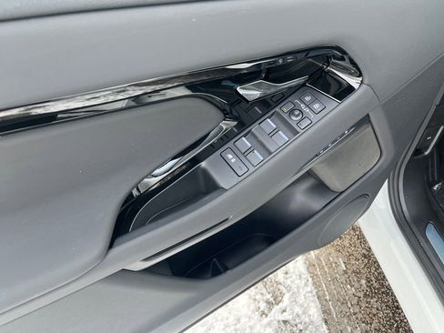New 2026 Land Rover Range Rover Evoque Dynamic SE AWD/4WD image 11