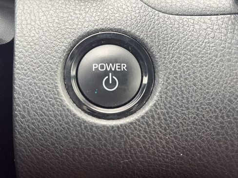 Used 2025 Toyota Camry LE FWD image 21