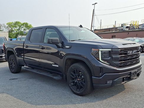 Used 2022 GMC Sierra 1500 Elevation AWD/4WD image 3