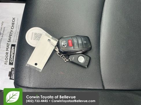 Used 2023 Toyota Corolla Cross XLE w/ Convenience Package image 25