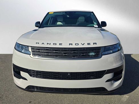 Used 2024 Land Rover Range Rover Sport SE image 8