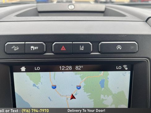Used 2018 Ford Expedition Limited w/ Equipment Group 301A AWD/4WD image 31