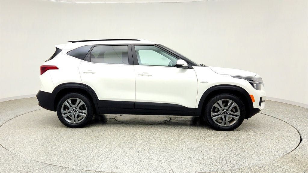 Used 2023 Kia Seltos S AWD/4WD image 4