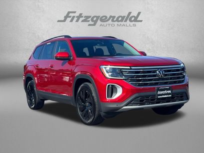 Used 2024 Volkswagen Atlas SE w/ Panoramic Sunroof Package