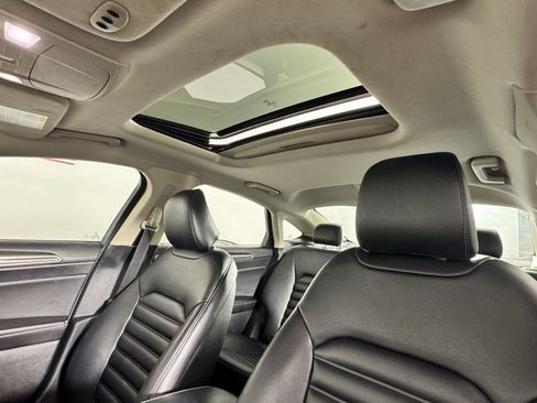 Used 2020 Ford Fusion SEL FWD image 13