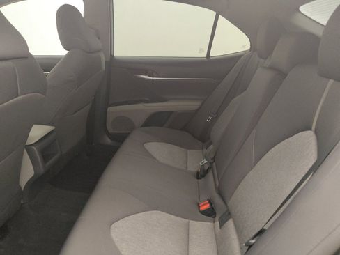 Used 2021 Toyota Camry LE image 18