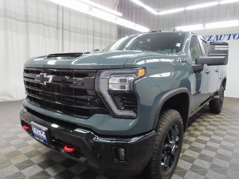 Used 2025 Chevrolet Silverado 2500 LT w/ Trail Boss Package image 6