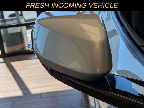 Used 2022 Chevrolet Corvette Stingray Premium Cpe w/ Engine Appearance Package image 9