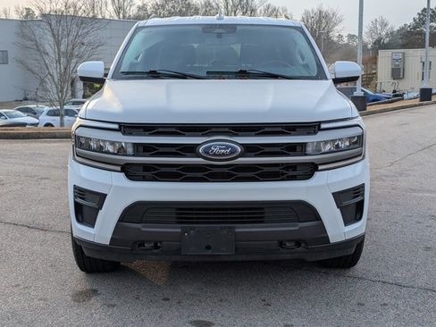 Used 2023 Ford Expedition Max XLT image 2
