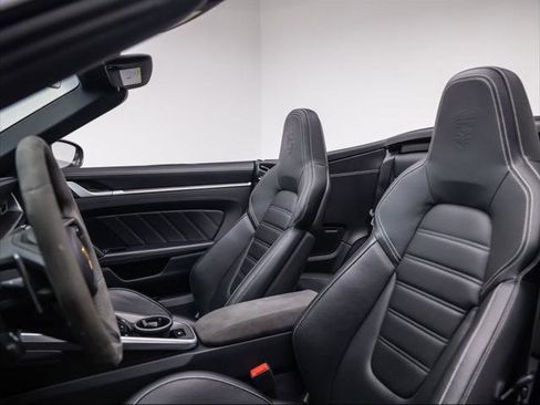 Used 2021 Porsche 911 Turbo S image 5