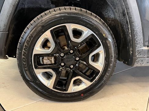 Used 2017 Jeep Compass Trailhawk w/ Navigation Group AWD/4WD image 25