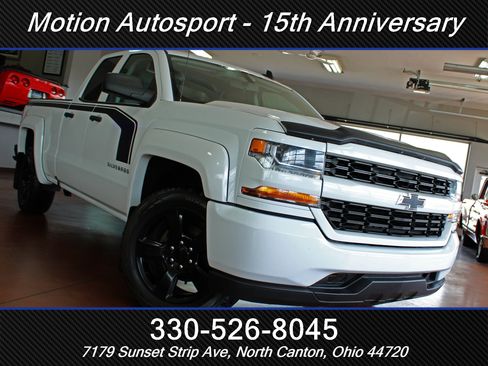 Used 2018 Chevrolet Silverado 1500 Custom w/ Custom Convenience Package AWD/4WD image 49