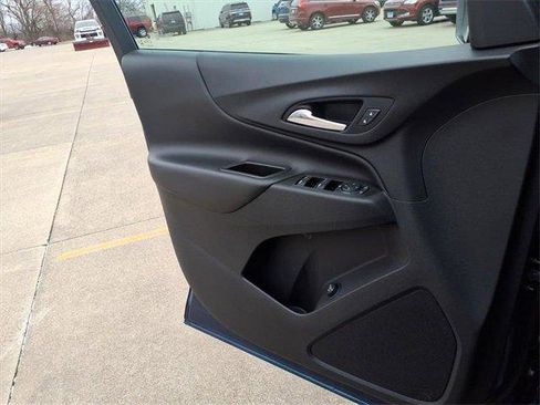 Used 2020 Chevrolet Equinox LT image 19
