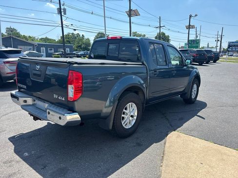 Used 2014 Nissan Frontier SV w/ SV Value Truck Package AWD/4WD image 7