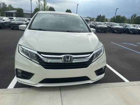 Used 2019 Honda Odyssey EX image 2