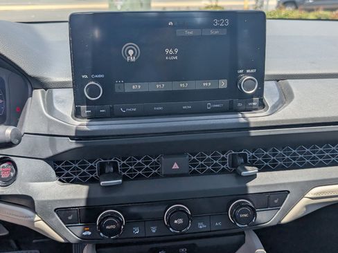 Used 2023 Honda Accord EX image 16