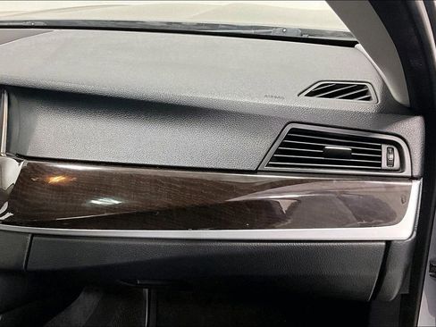 Used 2014 BMW 528i Sedan image 15