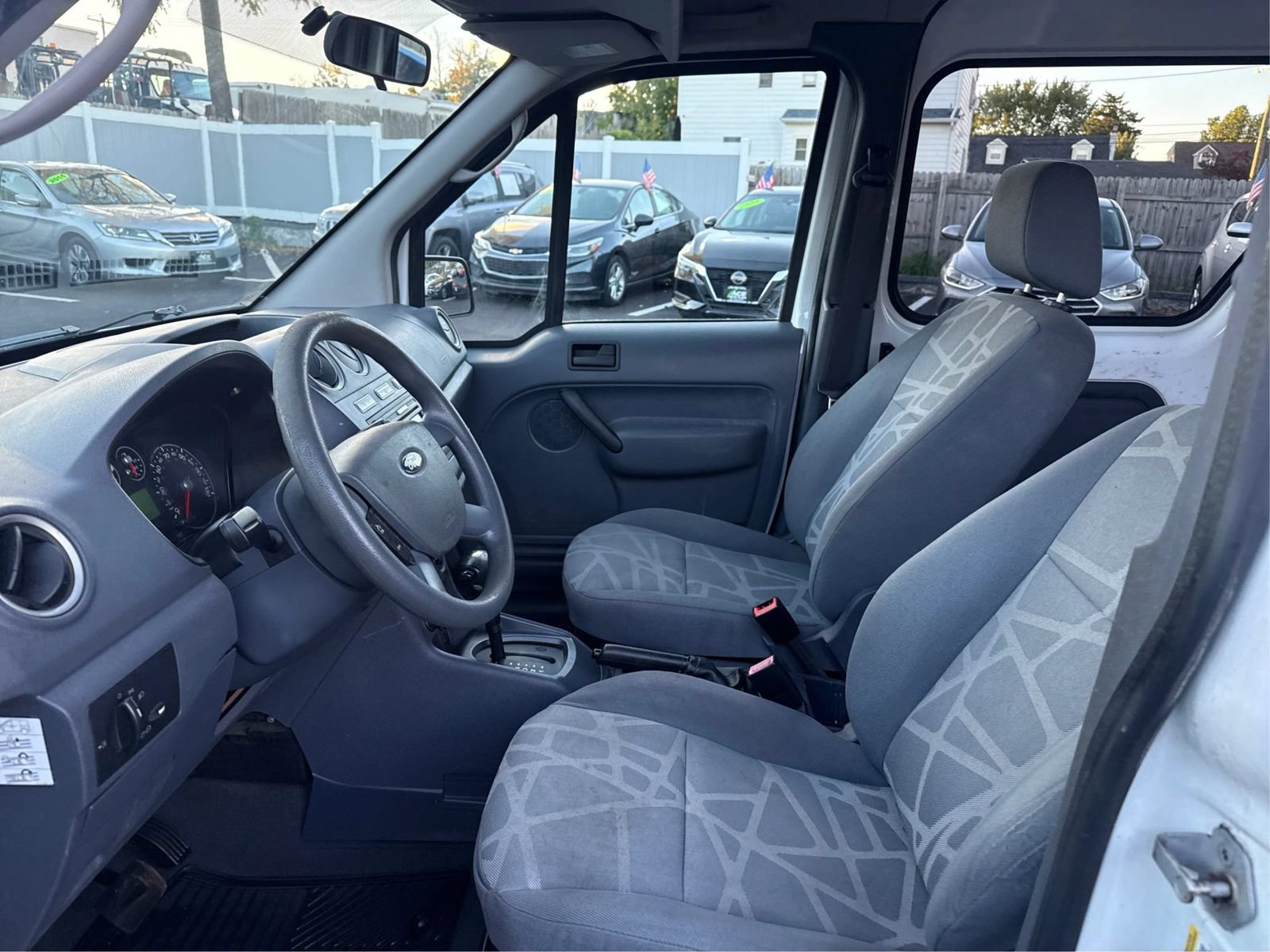 Used 2012 Ford Transit Connect XLT FWD image 9