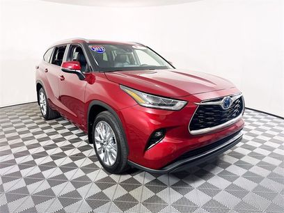 Used 2023 Toyota Highlander Limited