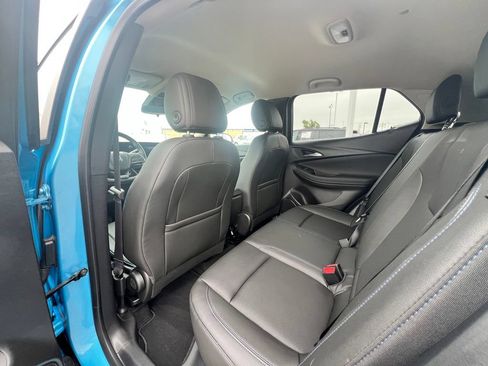 Used 2025 Buick Encore GX Sport Touring w/ Advanced Technology Package FWD image 28