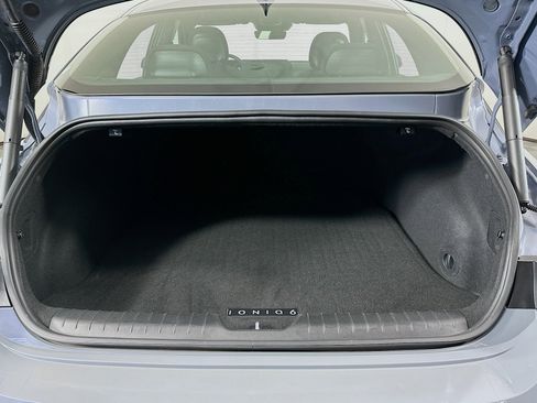 Used 2024 Hyundai Ioniq 6 SE RWD image 27