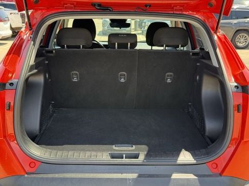 Used 2025 Hyundai Kona SEL FWD image 29