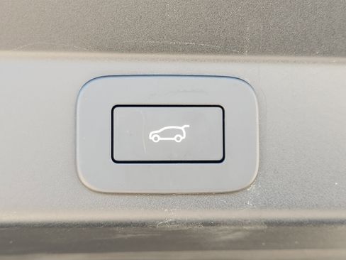 Certified 2025 Land Rover Range Rover Sport Autobiography image 35