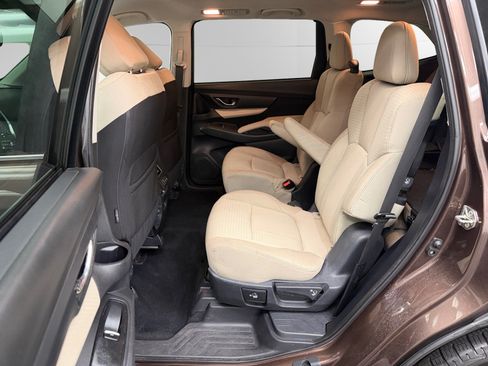 Used 2019 Subaru Ascent Premium AWD/4WD image 13