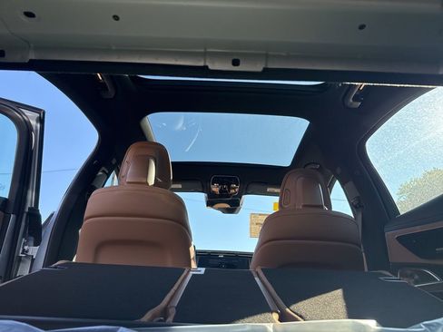 New 2026 Mercedes-Benz E 450 4MATIC Sedan image 32