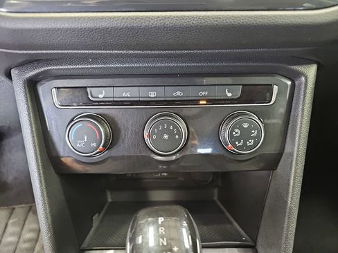 Used 2024 Volkswagen Tiguan Wolfsburg Edition image 24