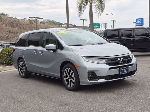 New 2026 Honda Odyssey EX-L image 13