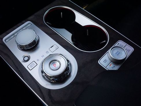 New 2025 Genesis GV80 2.5T Select image 10