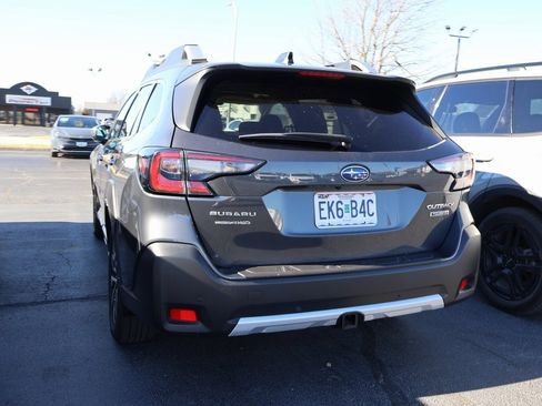 Used 2023 Subaru Outback Touring w/ Popular Package #2 image 21