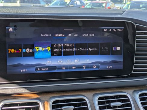 Used 2024 Mercedes-Benz GLS 450 4MATIC image 22