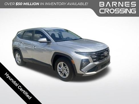 Used 2026 Hyundai Tucson SE FWD image 1
