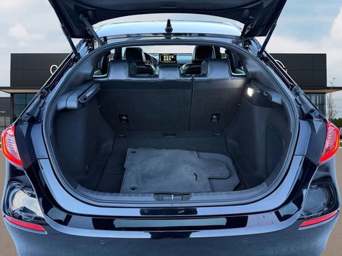 Used 2022 Honda Civic Sport Touring image 9