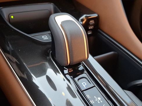 New 2026 Toyota Crown Signia AWD/4WD image 18