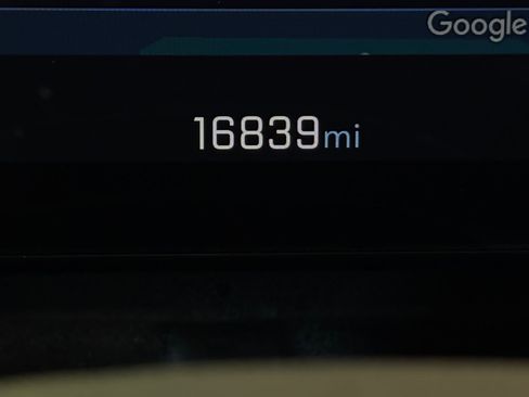 Used 2025 Chevrolet Equinox LT image 39