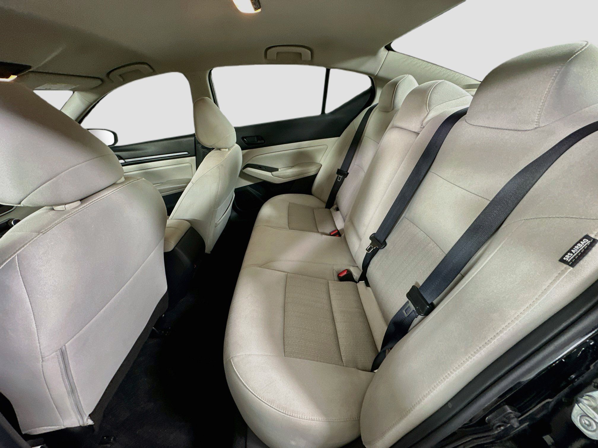 Used 2025 Nissan Altima 2.5 SV FWD image 25