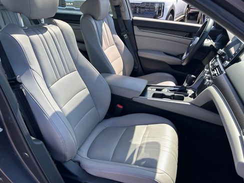 Used 2018 Honda Accord EX-L image 26
