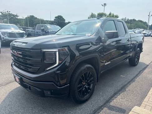 Used 2023 GMC Sierra 1500 Elevation AWD/4WD image 3