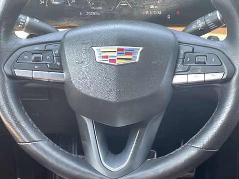 Used 2024 Cadillac XT4 Sport FWD image 10