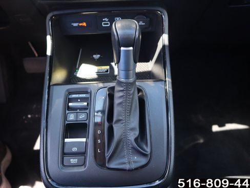 Used 2025 Honda CR-V EX-L image 18