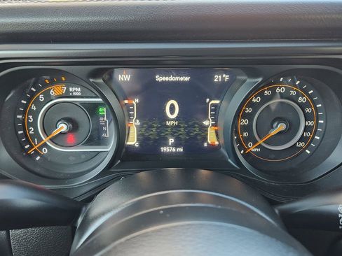 Used 2024 Jeep Wrangler Rubicon 392 image 6