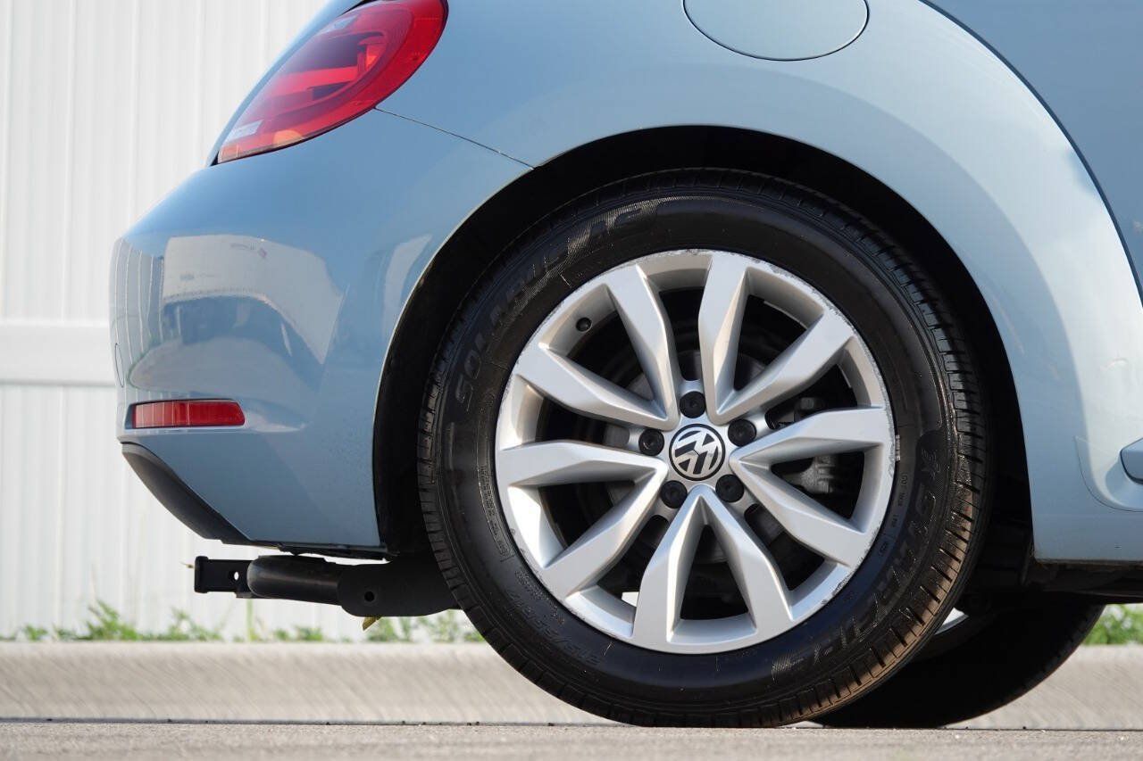 Used 2014 Volkswagen Beetle TDI FWD image 47