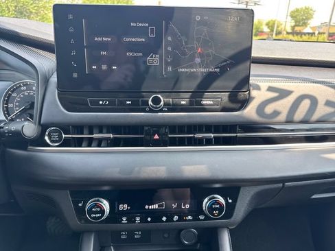 Used 2025 Mitsubishi Outlander SE AWD/4WD image 19