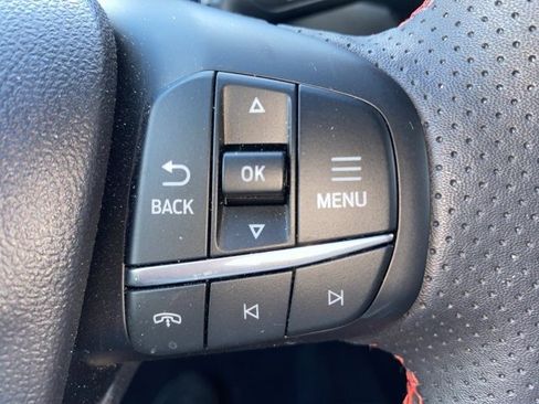 Certified 2024 Ford Escape ST-Line Elite w/ Premium Technology Package image 18