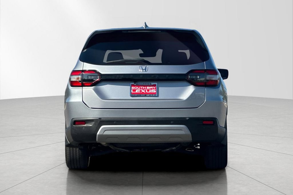 Used 2025 Honda Pilot EX-L image 5